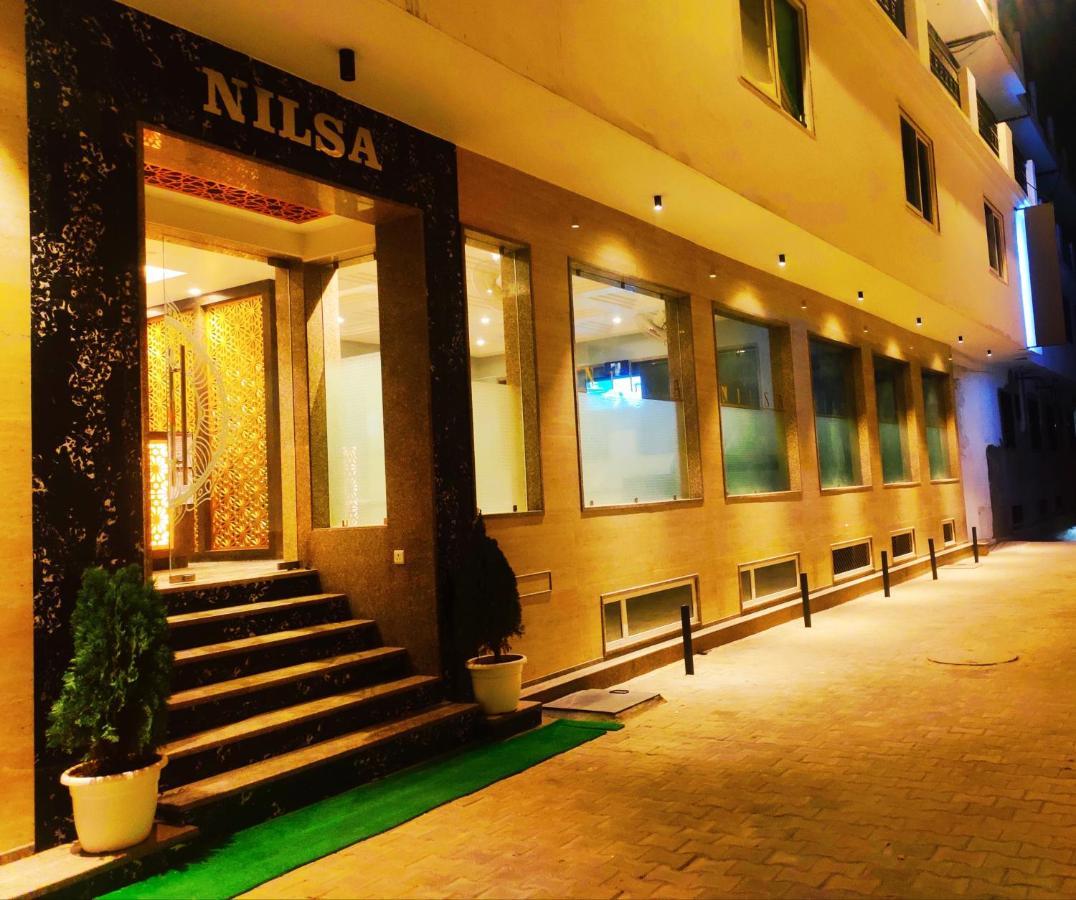 Hotel The Nilsa Nueva Delhi Exterior foto